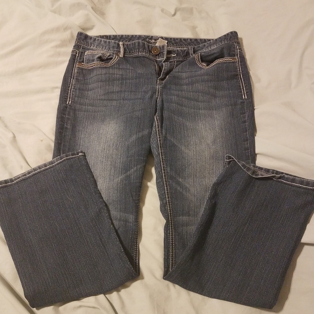 Maurices jeans